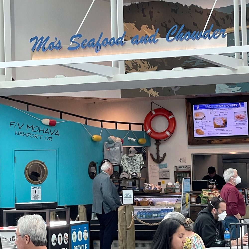 Mo's Seafood & Chowder - Another entrance shot - Seafood Near Me - Portland, Oregon