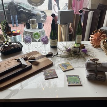 Finger Lakes Goods - Gorgeous wooden cutting boards with the Finger Lakes and coasters. - Gift Shops Near Me - Geneva, New York