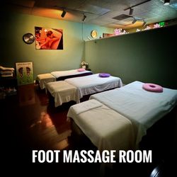 Long Life Health Center - Foot massage room