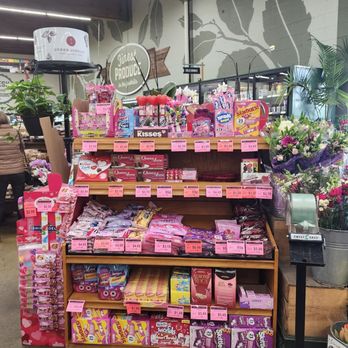 Sierra Hills Market - Grocery Near Me - Murphys, California Sierra Hills Market - Grocery Near Me - Murphys, California