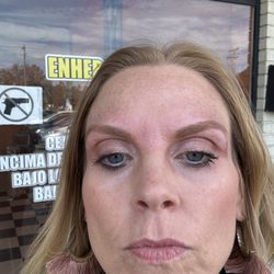 Natural Eyebrows Threading