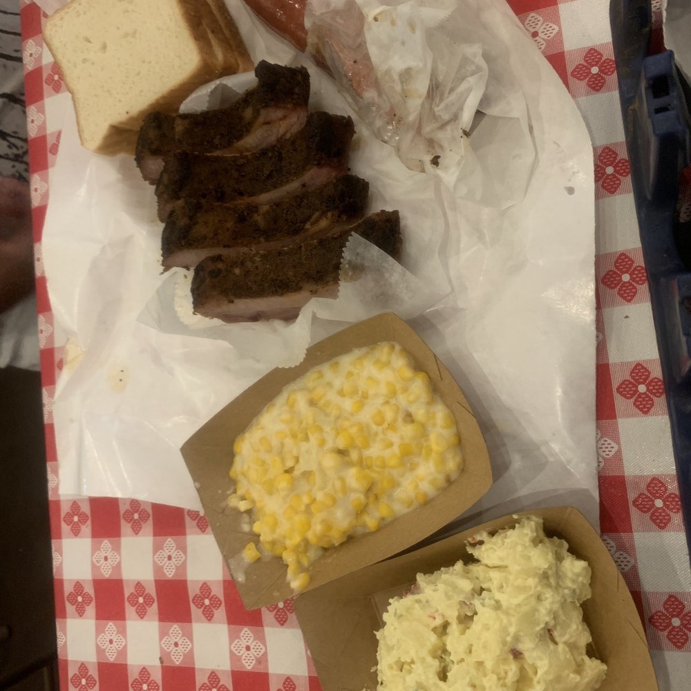 Rudy's - Potato salad, creamed corn, ribs - Barbeque Near Me - Schertz, Texas Rudy's - Potato salad, creamed corn, ribs - Barbeque Near Me - Schertz, Texas
