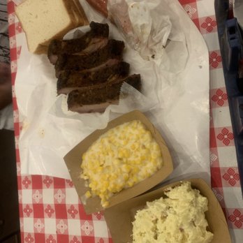 Rudy's - Potato salad, creamed corn, ribs - Barbeque Near Me - Schertz, Texas Rudy's - Potato salad, creamed corn, ribs - Barbeque Near Me - Schertz, Texas