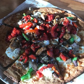 Blaze Pizza - So stingy! I have to keep asking to put some more. All toppings are in the middle! - Salad Near Me - Palm Desert, California