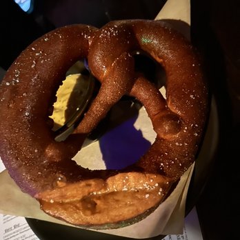 Pour House - Pretzel - Cocktail Bars Near Me - Oceanside, California