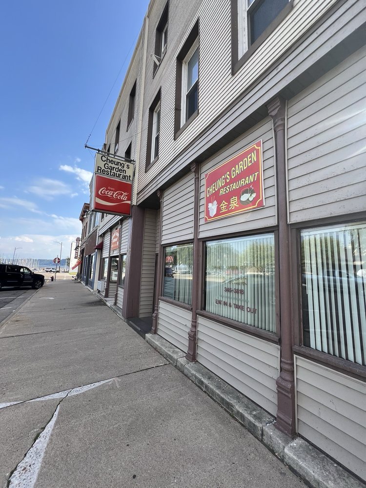 Cheung's Garden Restaurant Logo