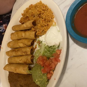 Chuy's - Chicken Flautas - Bars Near Me - Pembroke Pines, Florida
