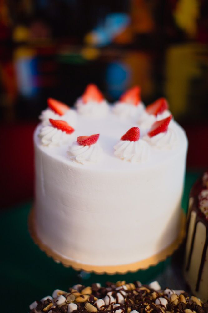 DOLLY CAKES AND SUPPLIES 104 Photos & 113 Reviews Cupcakes 343