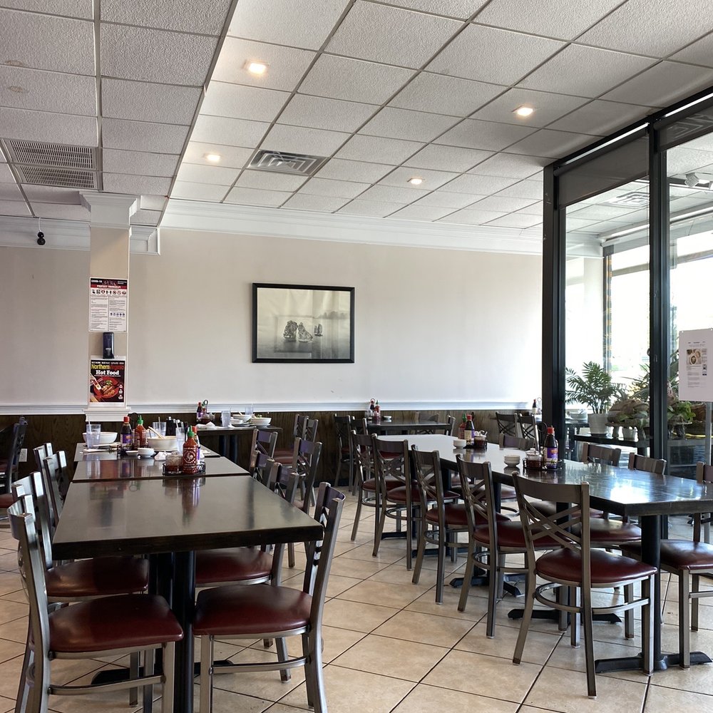 Pho Saigon Oi - a restaurant with tables and chairs - Vietnamese Near Me - North Springfield, Virginia Pho Saigon Oi - a restaurant with tables and chairs - Vietnamese Near Me - North Springfield, Virginia