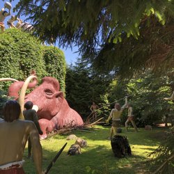Sauriergarten Großwelka - Urmenschen fangen ein Mammut