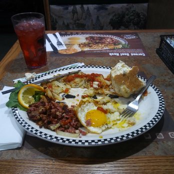 Black Bear Diner Fullerton - American Near Me - Fullerton, California