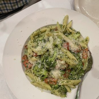 Cugini Restaurant - Penne Pesto with Penne Con Broccoli (minus meat) - Italian Near Me - Albany, California Cugini Restaurant - Penne Pesto with Penne Con Broccoli (minus meat) - Italian Near Me - Albany, California