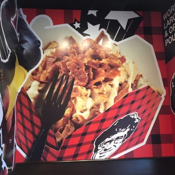 Smoke's Poutinerie - Interior - Poutineries Near Me - Vaughan, Ontario Smoke's Poutinerie - Interior - Poutineries Near Me - Vaughan, Ontario