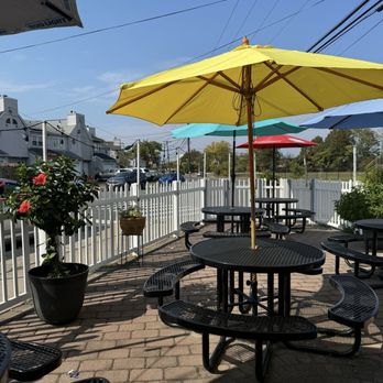 Bossa Fish - Bossa fish patio - Seafood Near Me - Elizabeth, New Jersey