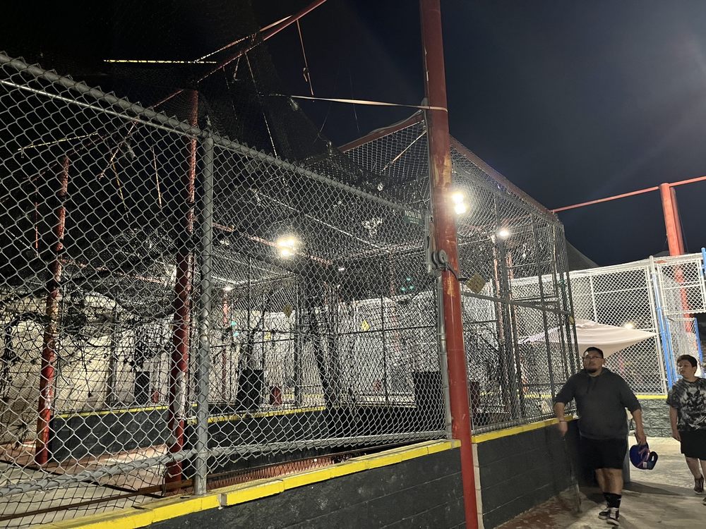 ALL STAR PARK BATTING CAGES Updated August 2024 16 Photos & 80 Reviews 17911 Bellflower