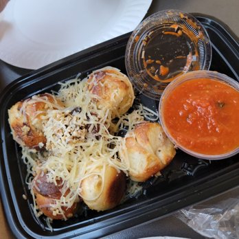 Union Pizza Company - Garlic Knots - Pizza Near Me - Manhattan Beach, California Union Pizza Company - Garlic Knots - Pizza Near Me - Manhattan Beach, California