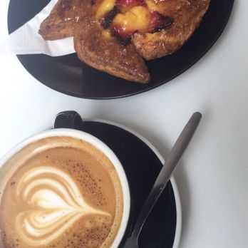 Science Gallery Café - Pizza Near Me - Dublin, D