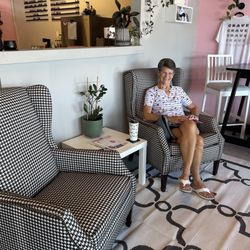 Crave Wellness - Seating
