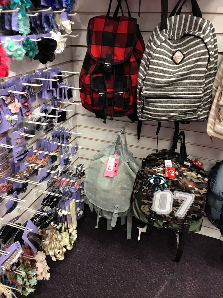 CLAIRE’S BOUTIQUE Updated June 2024 3575 Maple Ave, Zanesville, Ohio Piercing Phone