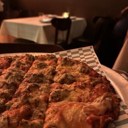 Tavern Style Pizza
