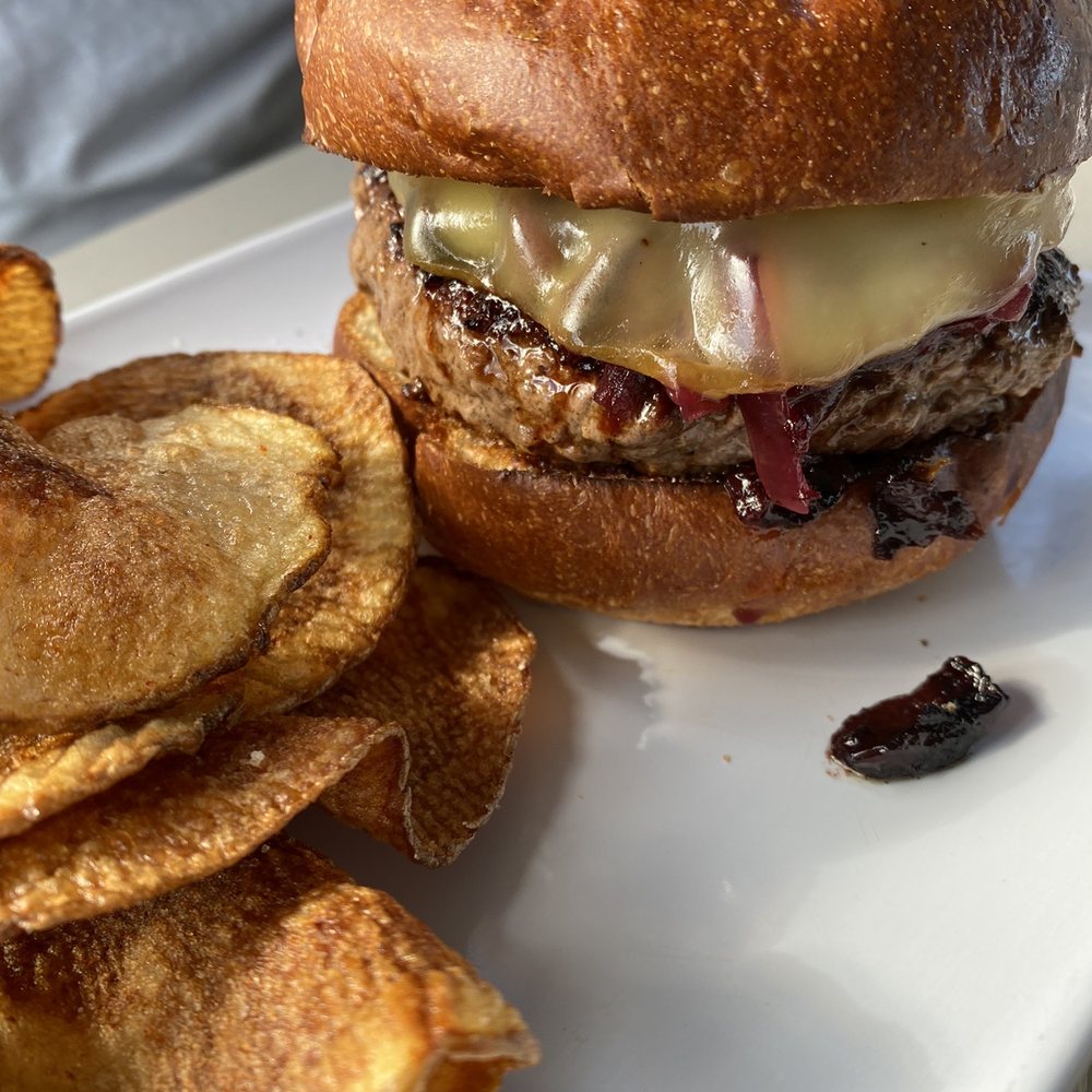Kid Rip's - Elk Burger - Pubs Near Me - Runnemede, New Jersey