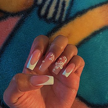 Victoria's Nails - look at the amazing design! - Nail Salons Near Me - Downey, California Victoria's Nails - look at the amazing design! - Nail Salons Near Me - Downey, California
