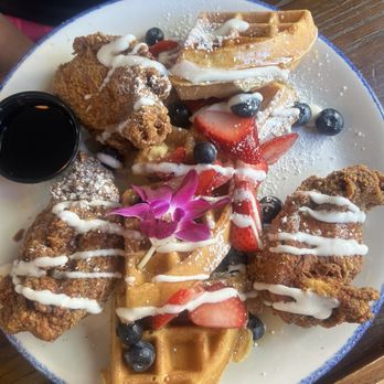 Kitchen 15 - Chicken and Waffles - Breakfast & Brunch Near Me - Sacramento, California Kitchen 15 - Chicken and Waffles - Breakfast & Brunch Near Me - Sacramento, California