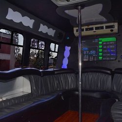 Seattle Top Class Limo - Bus interior