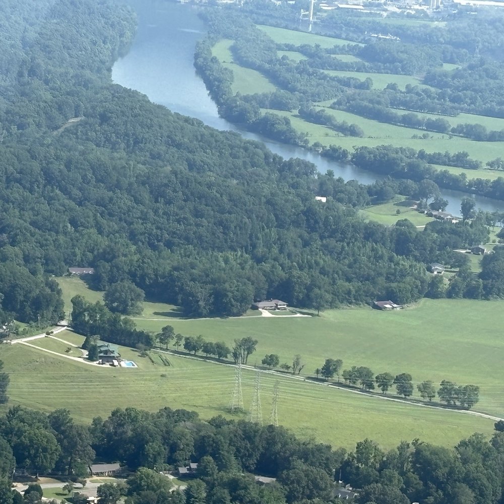 Elite Helicopters - Aerial Tours Near Me - Chattanooga, Tennessee