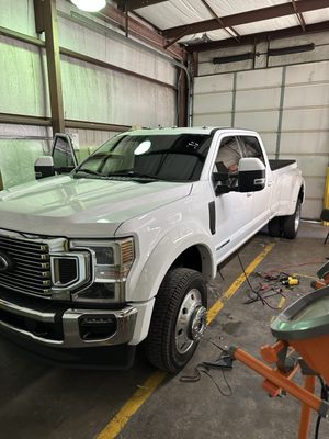 GT WINDOWS TINT by null