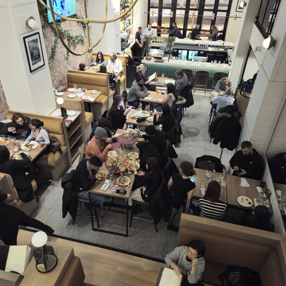 Enoteca Monza - Pizza Near Me - Montreal, Quebec