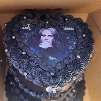 Ashley’s Baking Studio - Custom Cakes Near Me