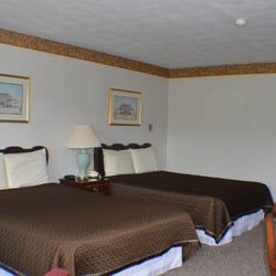 Hillwinds Lodge - Two Queen Bedroom