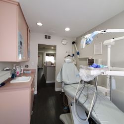 Farideh Amin, DDS - Chatsworth Periodontics