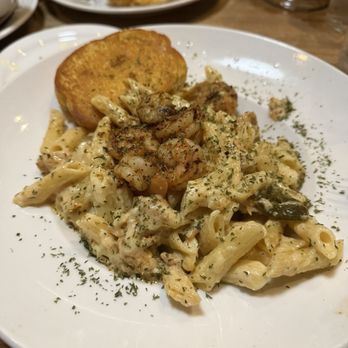 Cheddar's Scratch Kitchen - American Near Me - Jacksonville, Florida