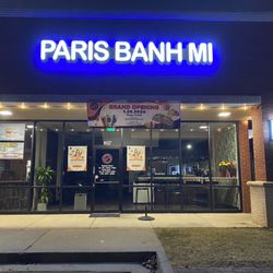 Paris Banh Mi Alpharetta - Front of store