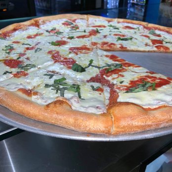 Rocco's Pizzeria - Pizza Near Me - Brooklyn, New York