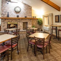 AmericInn by Wyndham Red Wing - Lobby