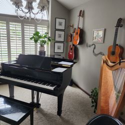 Piano Lessons - by Linda Akre Music Teacher - The Akre Studio 2025