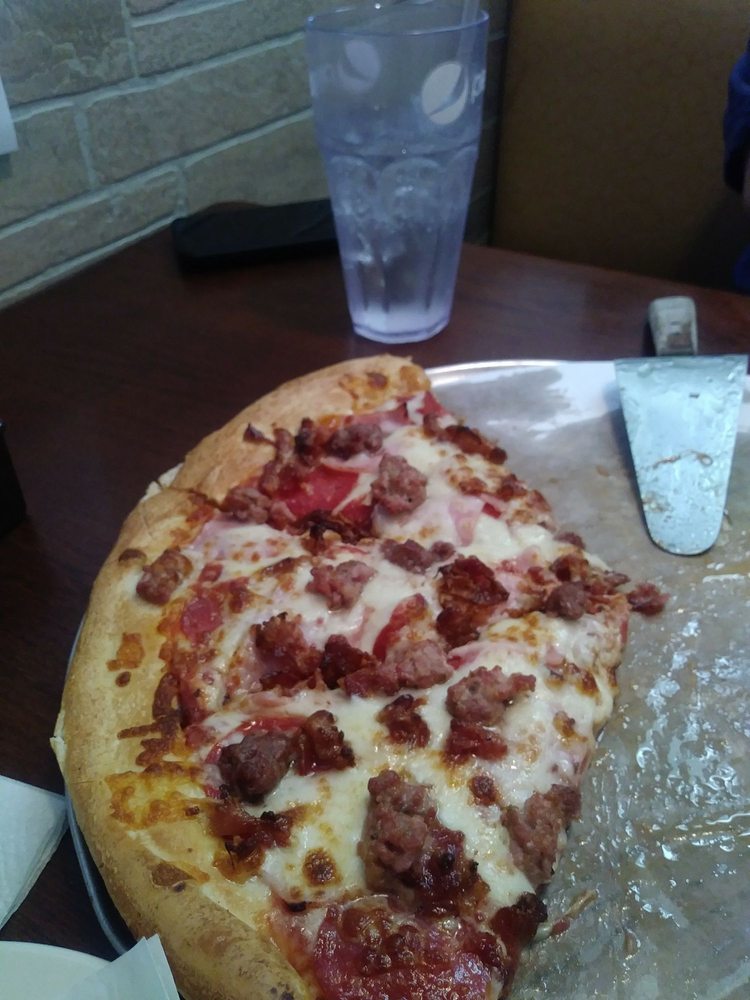 PIZZA PALACE 12 Photos & 27 Reviews Italian Rts 9 & 113