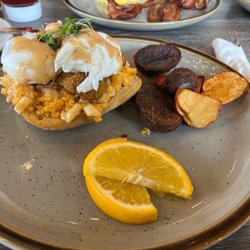 Cafe Root Cellar - Eggs Benedict