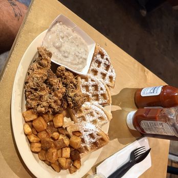 Mom's Chicken and Waffles - New American Near Me - San Diego, California