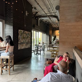 Vita Vite Midtown - Wine Bars Near Me - Raleigh, North Carolina