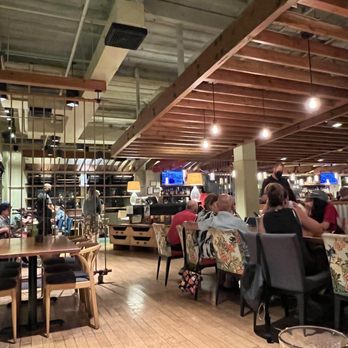 Monkeypod Kitchen by Merriman - New American Near Me - Kihei, Hawaii