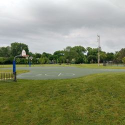 Cloverdale Park - Basketball Courts