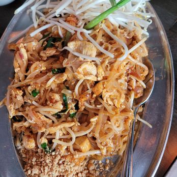 Isarn Thai Soul Kitchen - Pad thai - Thai Near Me - Lynnwood, Washington Isarn Thai Soul Kitchen - Pad thai - Thai Near Me - Lynnwood, Washington