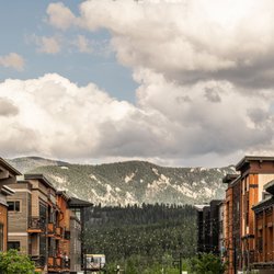 Natural Retreats- Big Sky