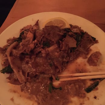 Joya - Chicken pad see yuh..(spelling) with a curry sauce...so good!!! - Thai Near Me - Brooklyn, New York Joya - Chicken pad see yuh..(spelling) with a curry sauce...so good!!! - Thai Near Me - Brooklyn, New York