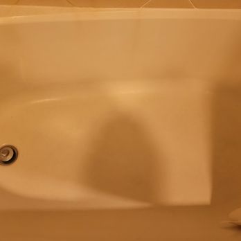 Hampton Inn & Suites North Conway - Filthy bathtub - Hotels Near Me - North Conway, New Hampshire Hampton Inn & Suites North Conway - Filthy bathtub - Hotels Near Me - North Conway, New Hampshire
