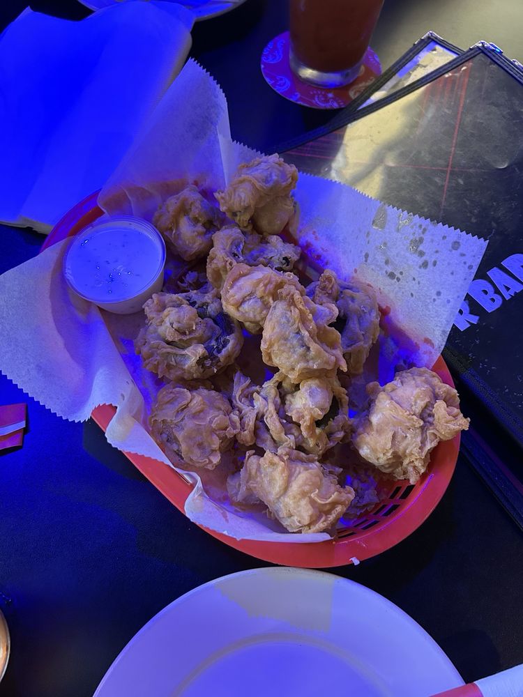 R Bar & Grill Image